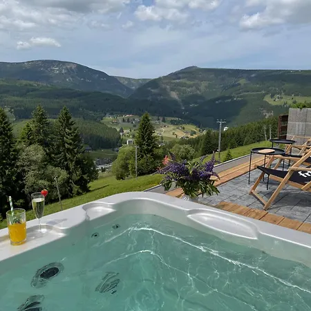 Bila Labut Pec 게스트하우스 3*