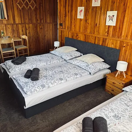 Bila Labut Pec Pensionat