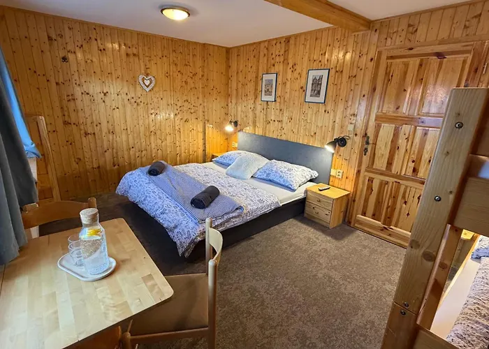 Bila Labut Pec Pensionat