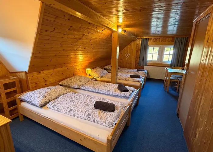 Pensionat Bila Labut Pec 3*