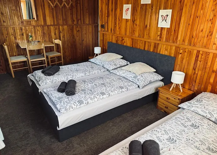 Bila Labut Pec Pensionat